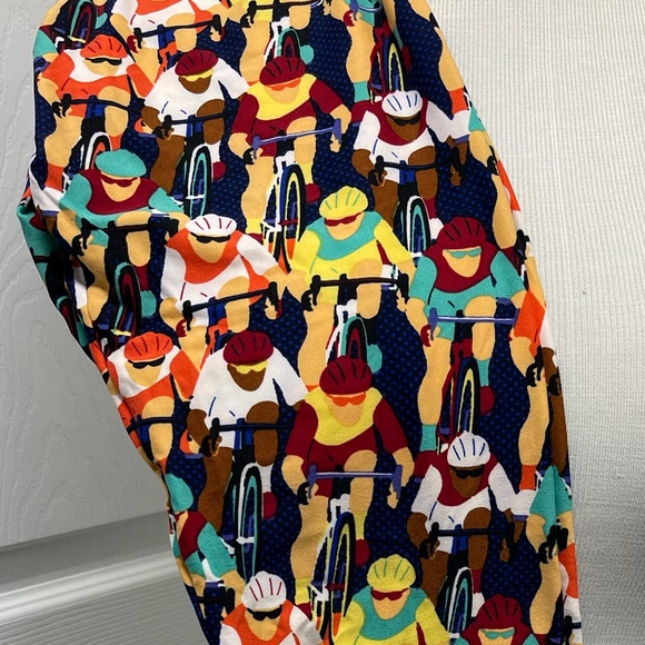 LuLaRoe OS Bicycle Cycling Racing Leggings NWT - Picture 3 of 5